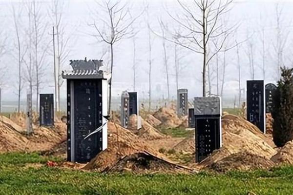立碑动土四句