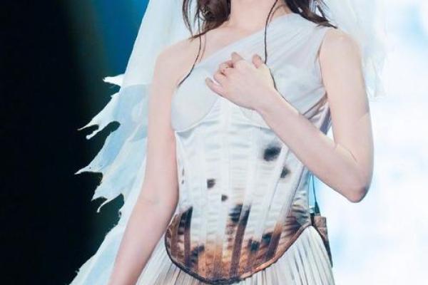邓紫棋父女恋